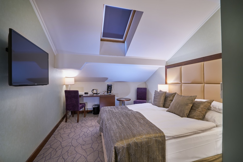 Estándar - Habitación en el ático del hotel Kosher King David Prague