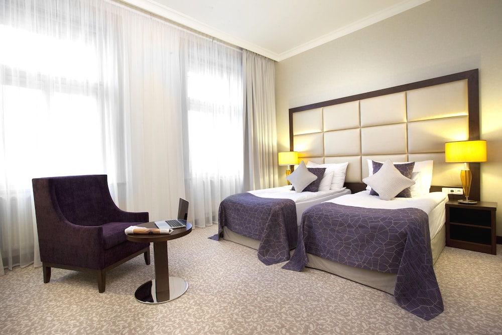 Habitación ejecutiva (entrada al spa incluida) del hotel Kosher King David Prague