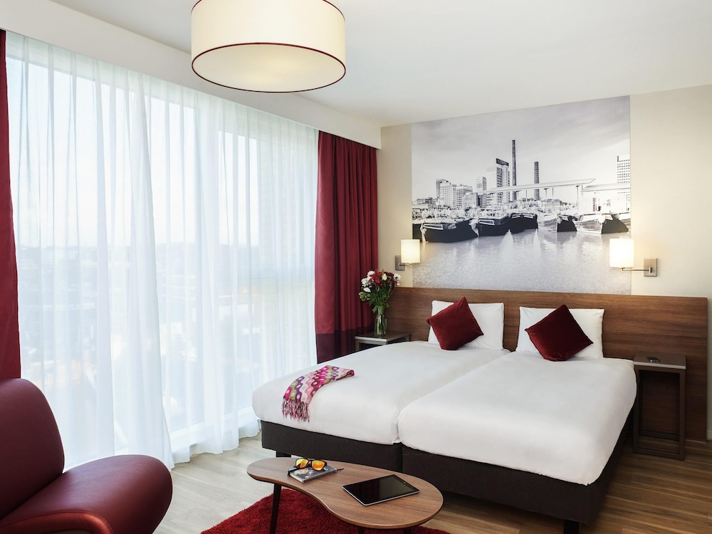Estudio con camas individuales del hotel Aparthotel Adagio Birmingham City Centre. Foto 5