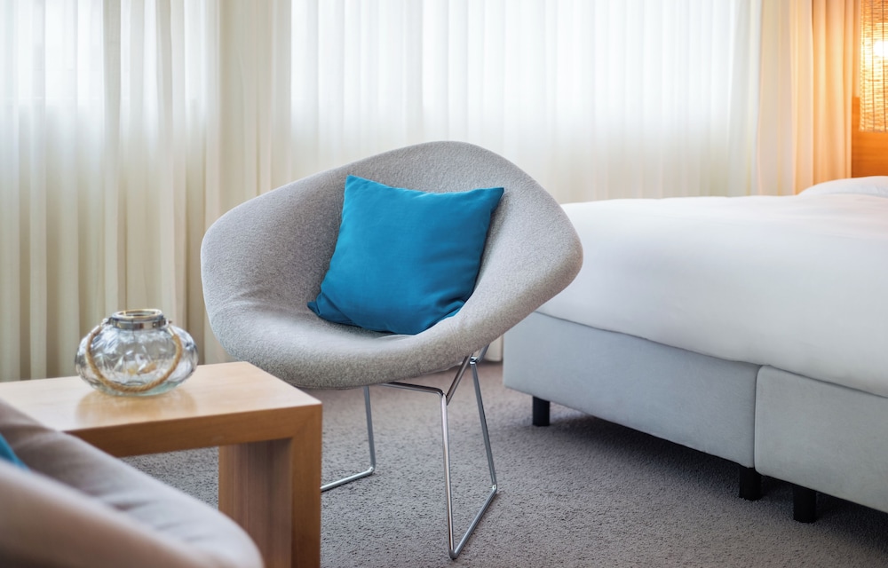Habitación Deluxe con 1 cama King y vistas a la ciudad del hotel Lindner Hotel Berlin Ku'damm. Foto 6