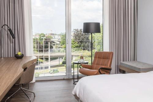 Habitación Estándar del hotel Radisson Blu , Cologne. Foto 8
