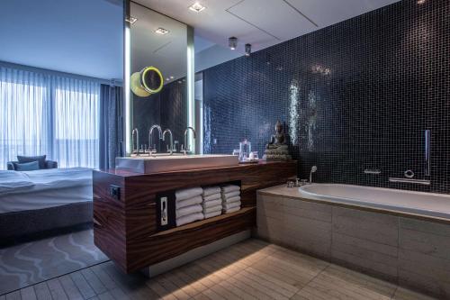 Suite Presidencial con terraza y vistas a la catedral del hotel Radisson Blu , Cologne
