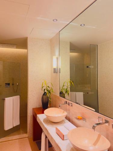 Suite del hotel Oryx Airport. Foto 3