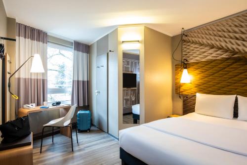 Habitación Estándar - Cama extragrande del hotel Ibis Heidelberg Hauptbahnhof