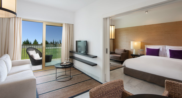 Suite Familiar del hotel Victoria Golf Resort and Spa Managed by Accor. Foto 1