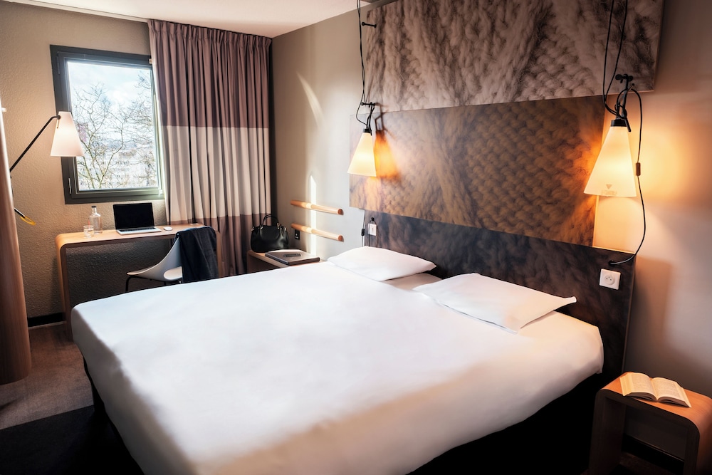 Habitación Estándar con 1 cama doble del hotel Ibis Rouen Centre Champ De Mars. Foto 8