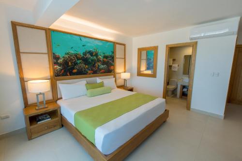 Habitación Superior - 1 cama grande del hotel Whala!bávaro - All Inclusive. Foto 1