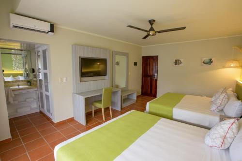 Habitación Superior - 1 cama grande del hotel Whala!bávaro - All Inclusive. Foto 4