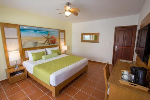 Habitación Superior - 1 cama grande del hotel Whala!bávaro - All Inclusive. Foto 8