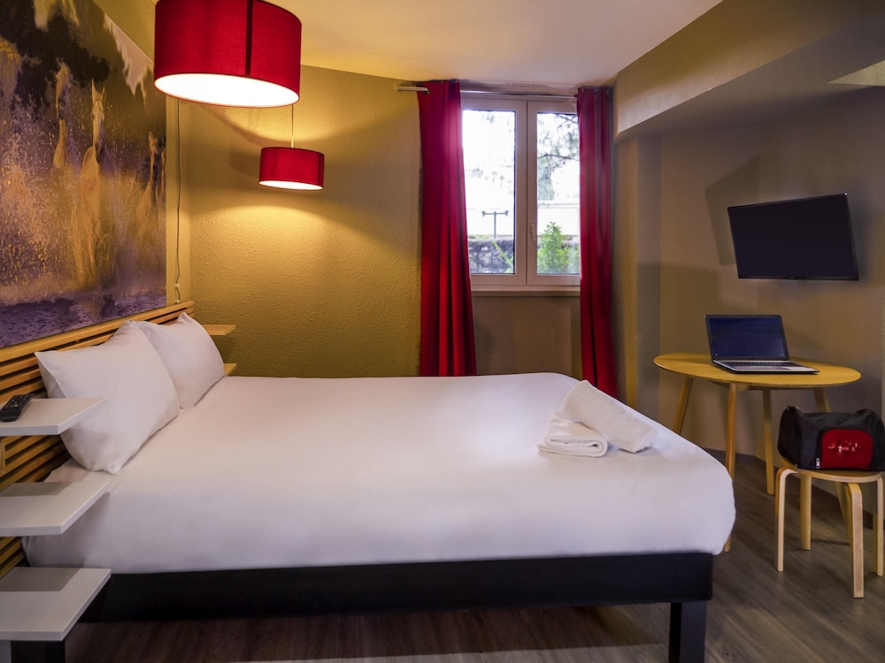 Habitación Estándar con 1 cama doble del hotel Ibis Arles. Foto 4