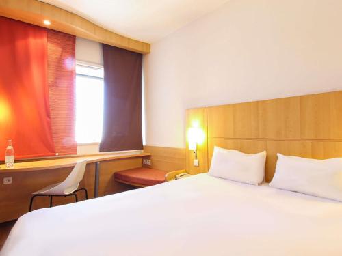 Habitación Doble Estándar del hotel Ibis Tunis. Foto 7