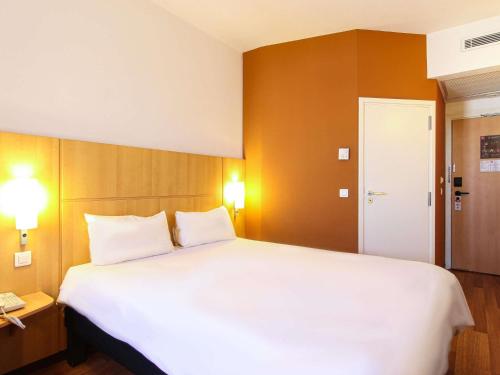 Habitación Doble Estándar del hotel Ibis Tunis. Foto 10