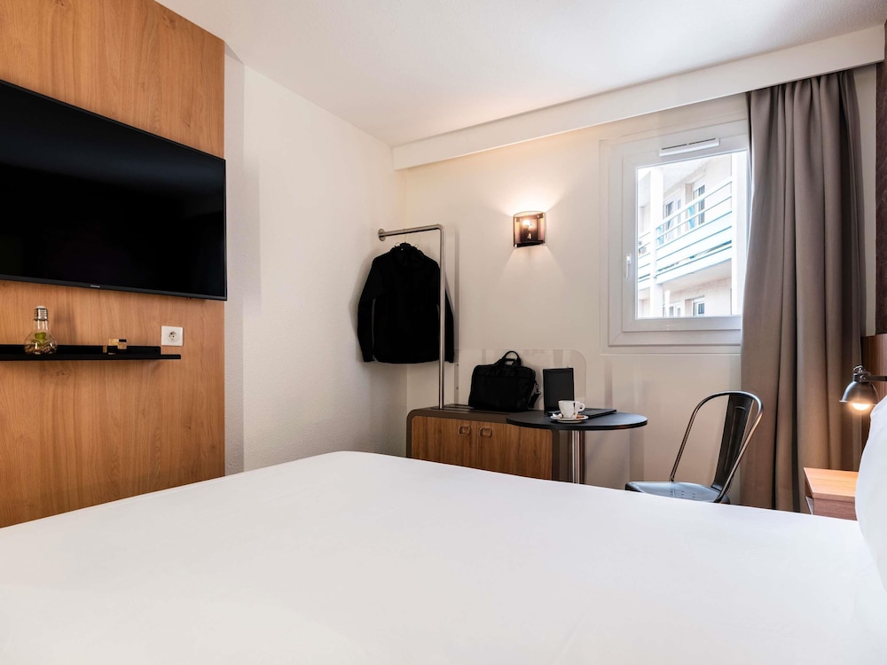 Habitación Estándar con cama Queen del hotel Ibis Styles Lyon Villeurbanne Parc De La Tête D'or. Foto 8