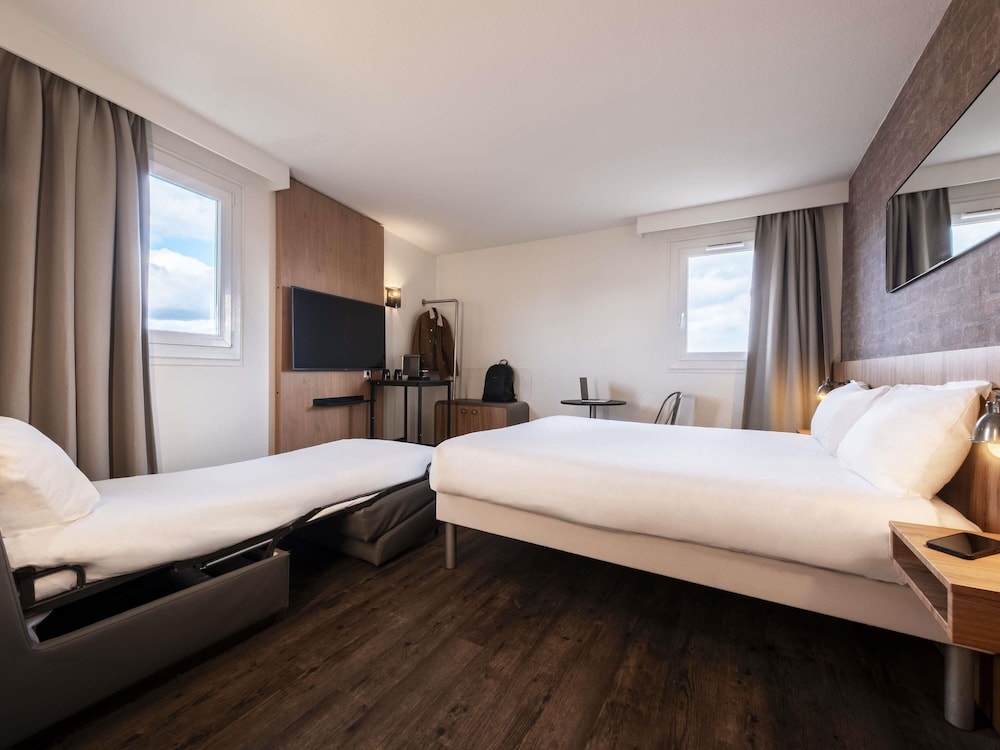 Habitación Superior con cama queen del hotel Ibis Styles Lyon Villeurbanne Parc De La Tête D'or. Foto 5