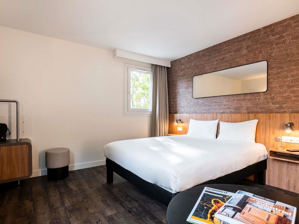 Habitación Doble Estándar Adaptada para Discapacitados del hotel Ibis Styles Lyon Villeurbanne Parc De La Tête D'or