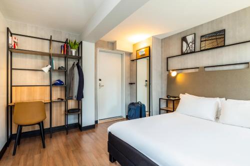 Habitación Doble Estándar - 2 camas del hotel Ibis Paris Bastille Opera 11ème. Foto 7