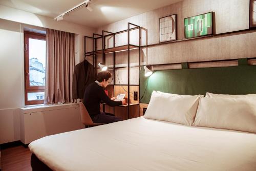 Habitación Doble Estándar del hotel Ibis Paris Bastille Opera 11ème. Foto 11