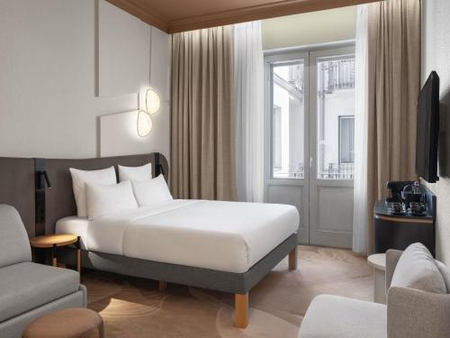 Habitación Familiar Deluxe del hotel Mövenpick Hotel Budapest Centre. Foto 11