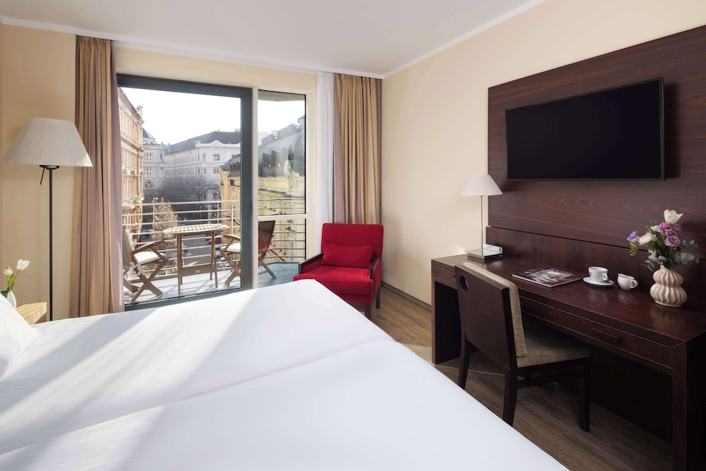 Habitación estándar, terraza (Extra Bed 3 adults) del hotel NH Budapest City