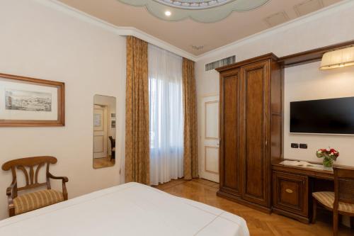 Habitación Triple Confort del hotel Adler Cavalieri. Foto 2