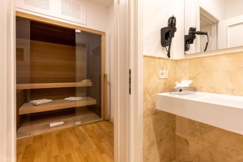 Suite Junior con sauna del hotel Adler Cavalieri. Foto 2