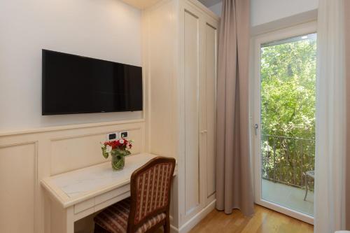 Habitación Familiar del hotel Adler Cavalieri. Foto 3
