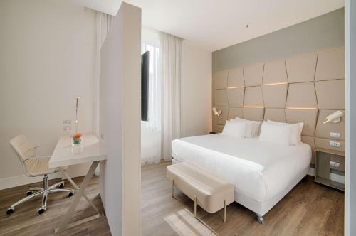 Suite del hotel NH COLLECTION ROMA PALAZZO CINQUECENTO. Foto 1