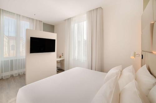 Suite del hotel NH COLLECTION ROMA PALAZZO CINQUECENTO. Foto 2