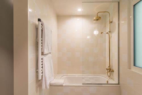 Suite Junior del hotel Vincci The Mint