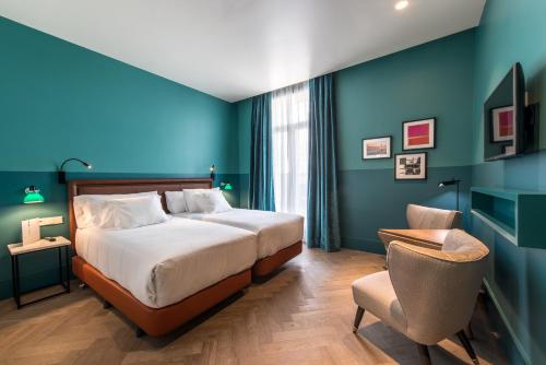 Suite Torre del hotel Vincci The Mint. Foto 1