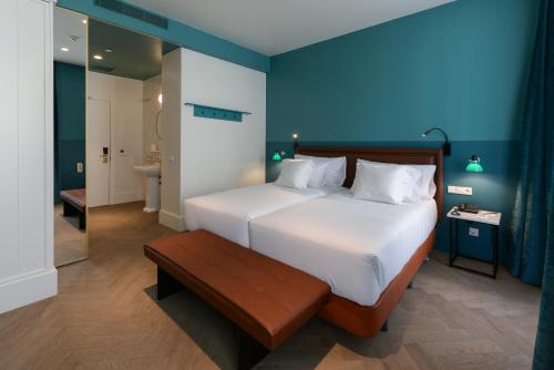 2 Habitaciones Dobles comunicadas del hotel Vincci The Mint. Foto 3