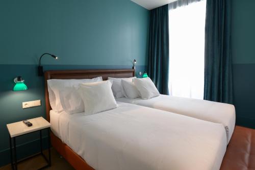 2 Habitaciones Dobles comunicadas del hotel Vincci The Mint. Foto 4