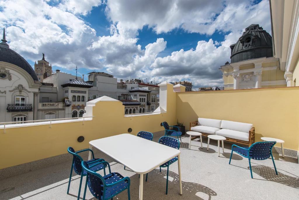 Junior suite Vista ciudad del hotel Vincci The Mint. Foto 2