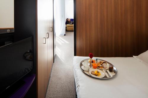 Habitación Doble Estándar con balcón del hotel Ripa Roma