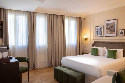 Habitación Triple del hotel Du Flaneur. Foto 2