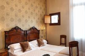Habitación Doble Pequeña del hotel Saturnia and International