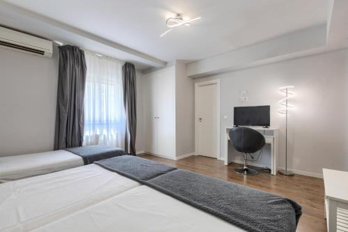 Habitación Triple del hotel Vivar. Foto 10