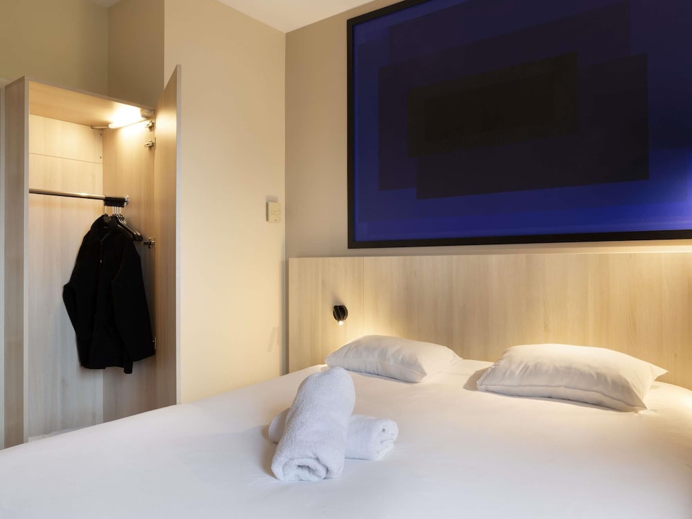 Habitación Estándar - 1 cama doble del hotel Ibis Douai Dechy. Foto 8