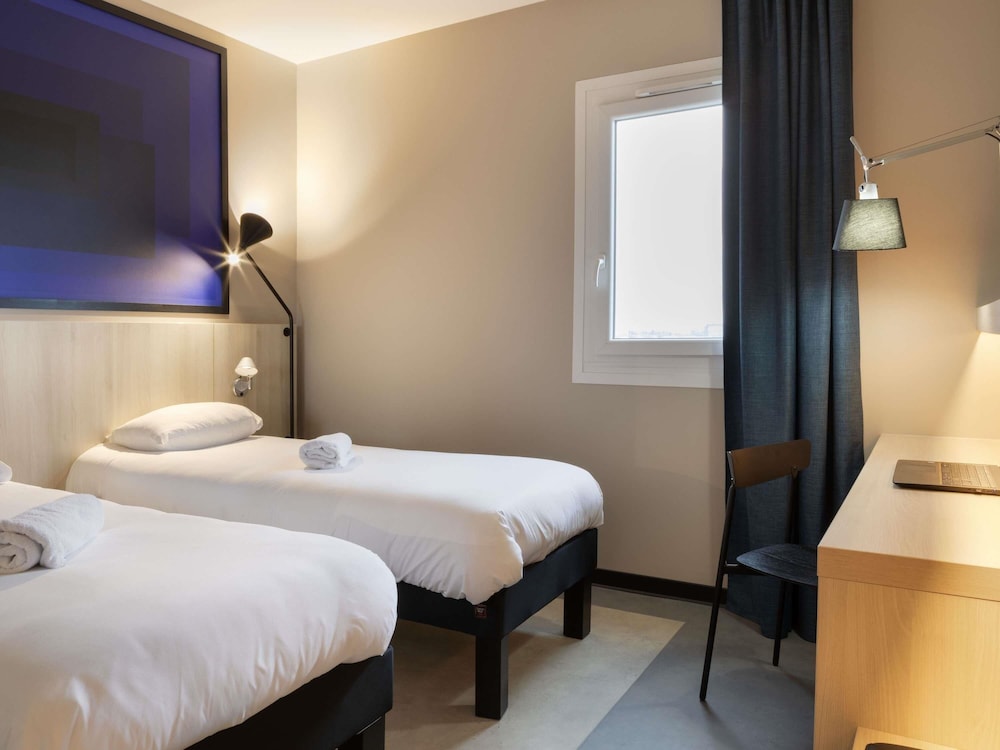 Habitación Estándar - 2 camas individuales del hotel Ibis Douai Dechy. Foto 6
