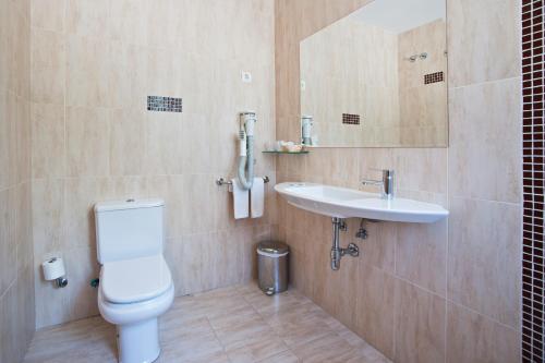 Apartamento semibajo - 4 camas individuales del hotel T4. Foto 6