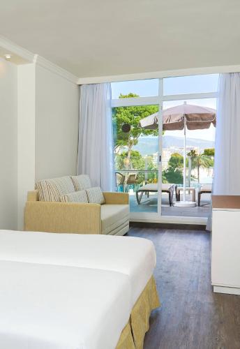 Habitación Familiar con terraza solárium del hotel Sol Barbados. Foto 4