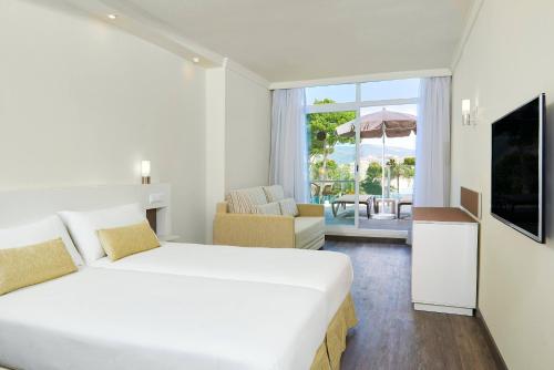 Suite Junior con solárium del hotel Sol Barbados. Foto 4