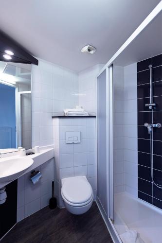 Habitación cuádruple del hotel Lodge In Paris 13. Foto 4