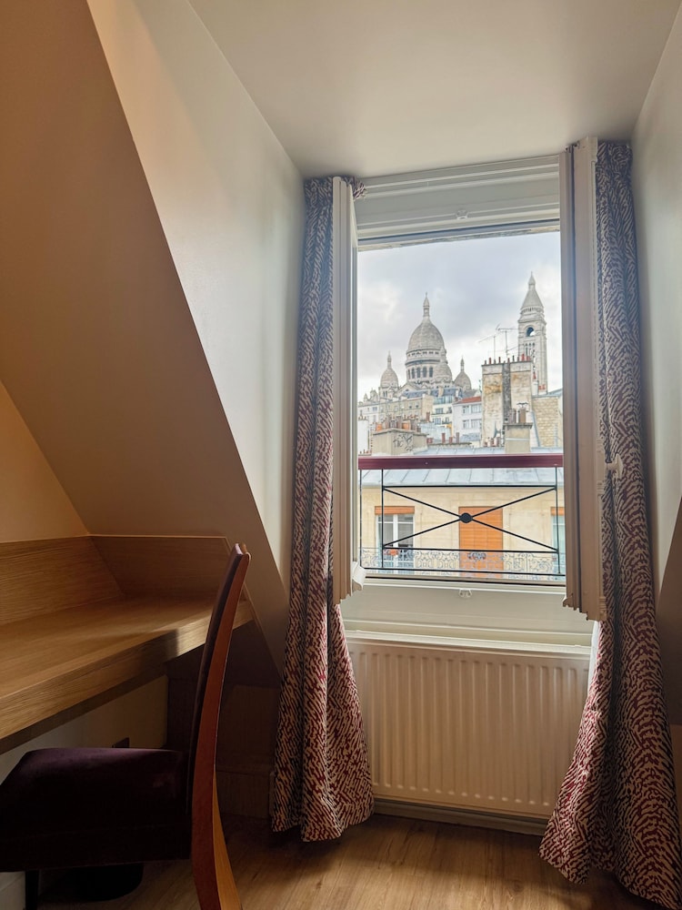 Estudio Grand del hotel Montmartre. Foto 3