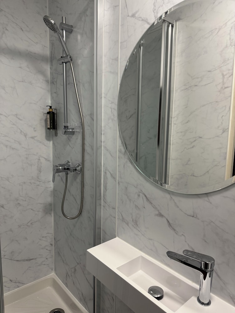 Habitación Doble del hotel Montmartre. Foto 4