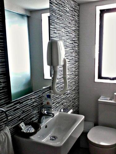 Habitación Doble Económica del hotel Santana. Foto 4