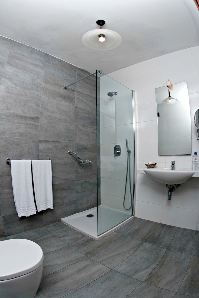 habitaciones estándar del hotel Santana. Foto 1