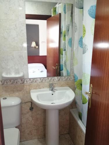 Habitación Doble - 2 camas del hotel Jaime I. Foto 9