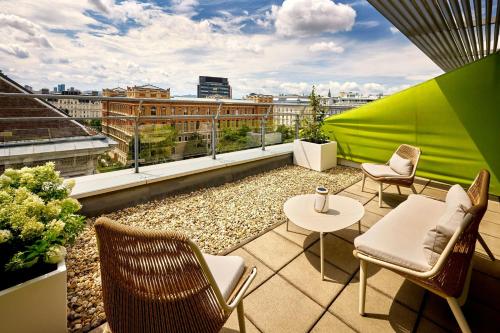 Habitación Rooftop Terrace con vistas a la ciudad del hotel Le Méridien Wien. Foto 3