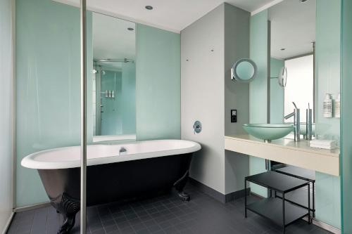 Suite de 1 dormitorio con terraza en la azotea del hotel Le Méridien Wien. Foto 7